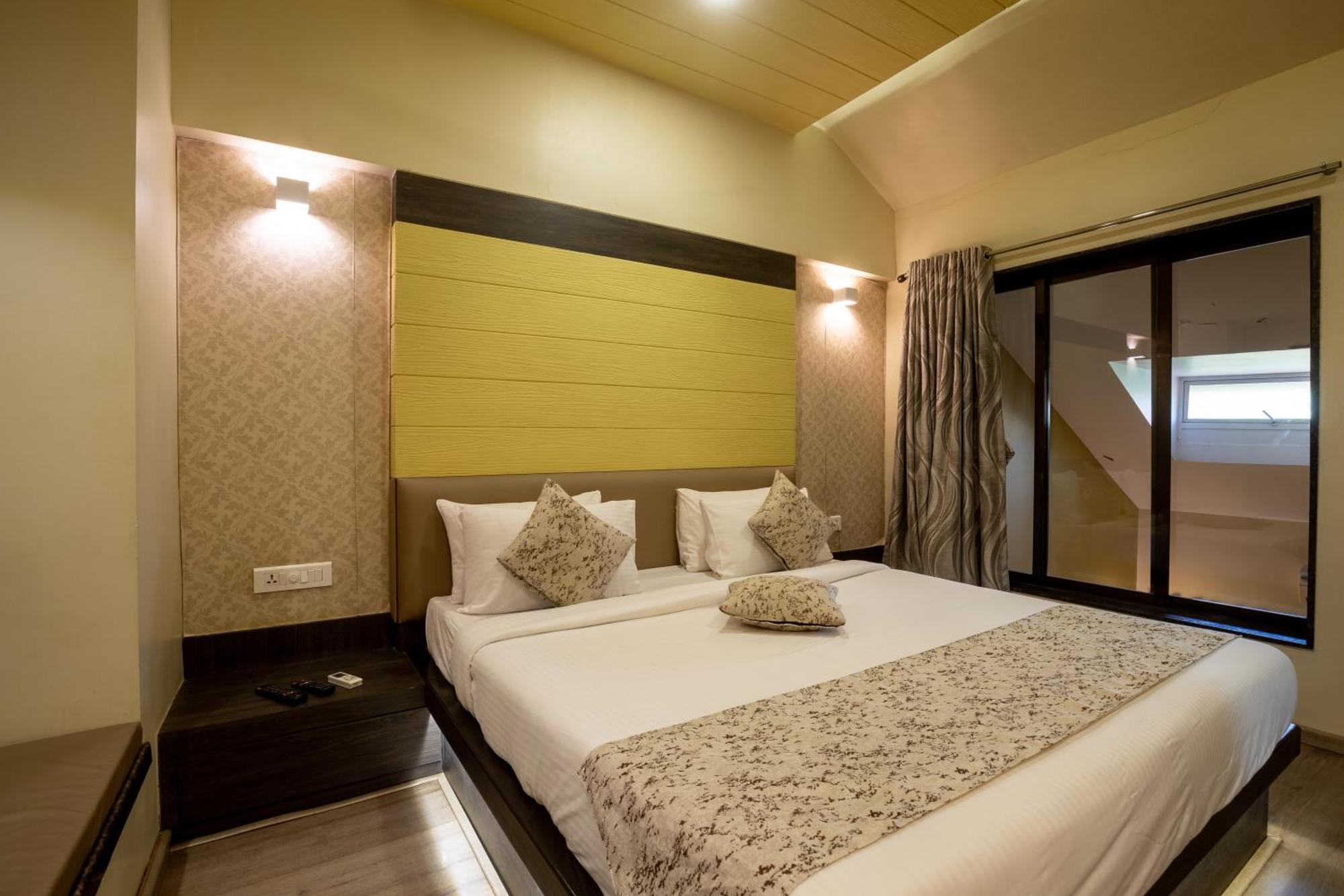 Zaras Resort Khandala Lonavala Luaran gambar