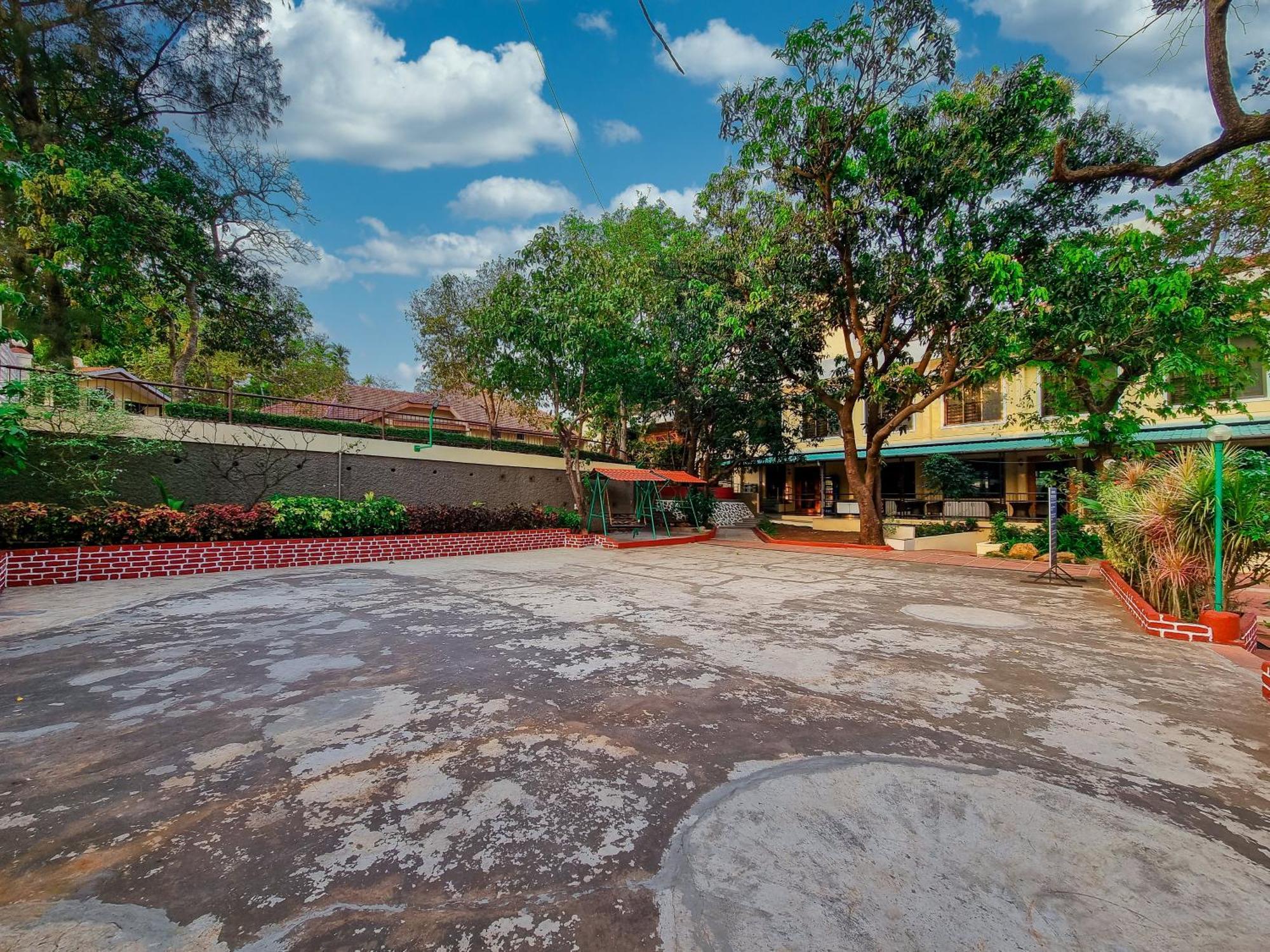 Zaras Resort Khandala Lonavala Luaran gambar