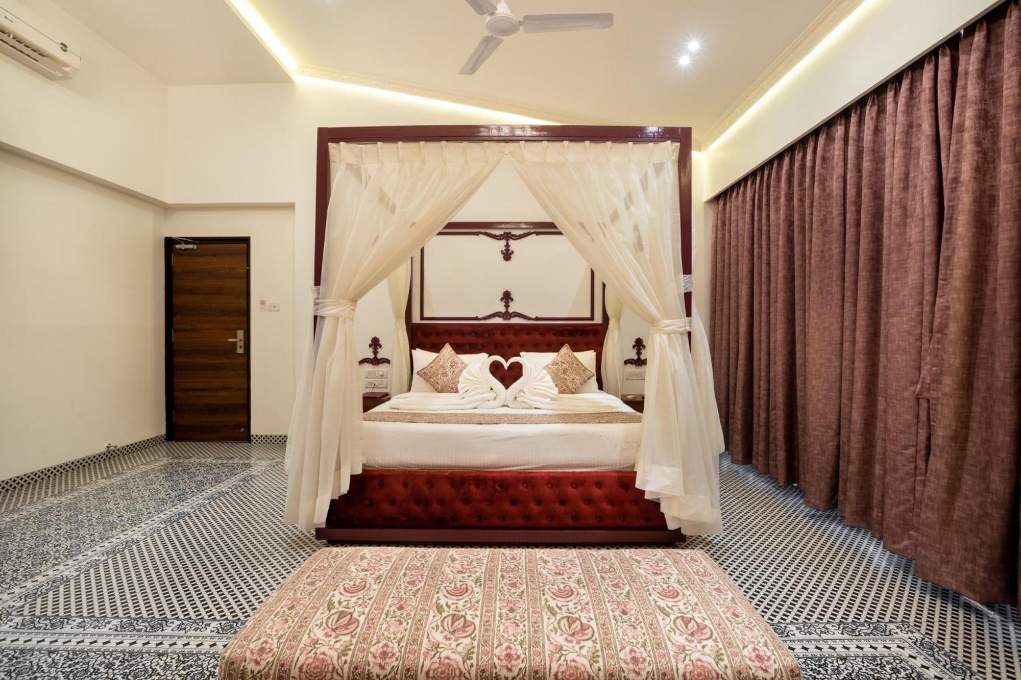 Zaras Resort Khandala Lonavala Luaran gambar